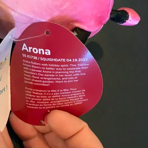 Squishmallows 5 Inch Arona Butterfly Valentines Day Hearts Pink and Black NWT - Picture 4 of 9